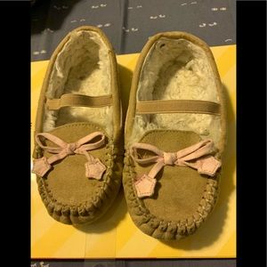 Cat & Jack Slippers